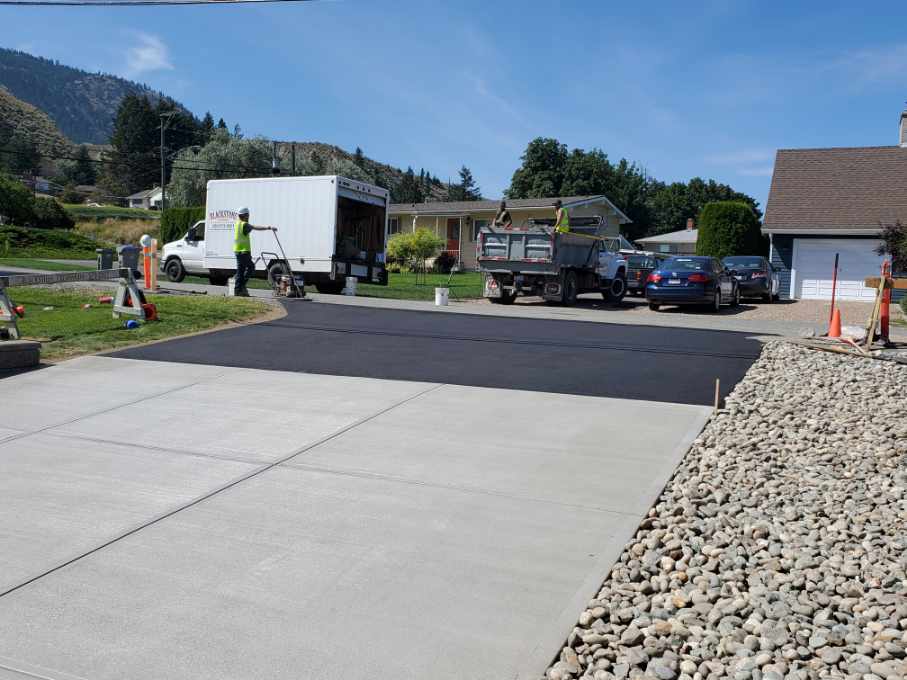 Blackstone_Driveway_after